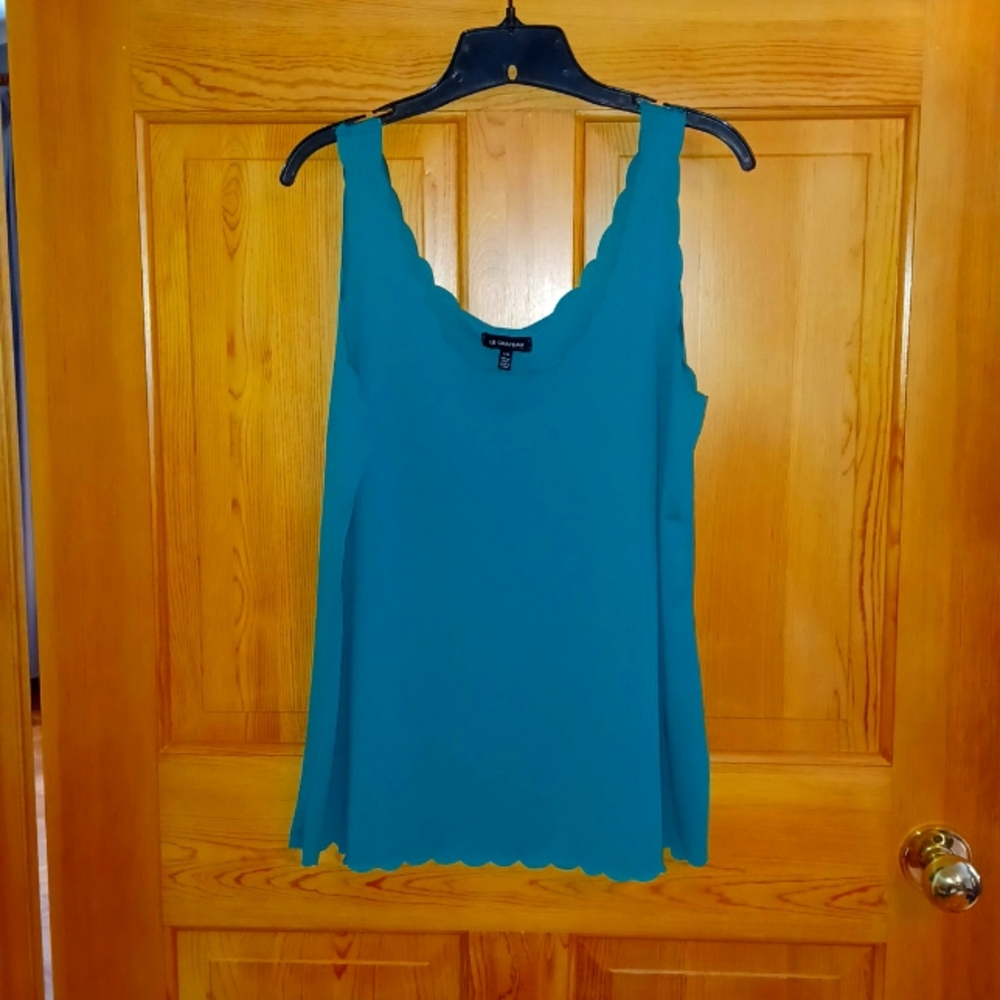 Le Chateau ruffled hem tank top